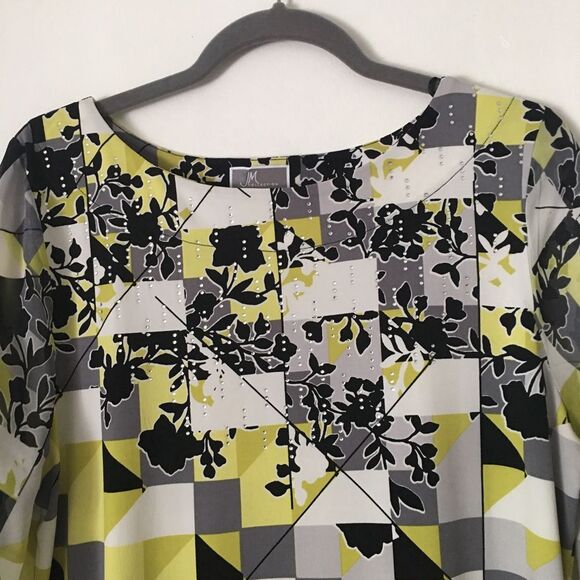 JM Collection Lightweight Sheer Sleeved Blouse: Size M - Picture 2 of 8